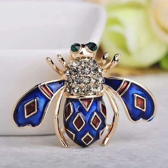 VQ Enamel Bee Brooch - Picture 1 of 7